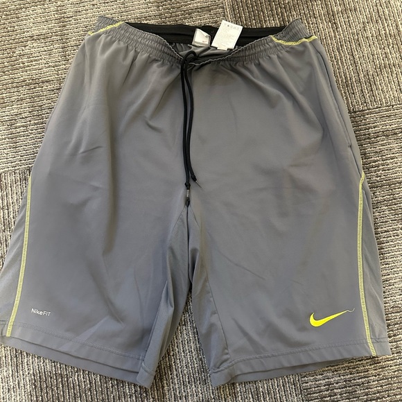 Vintage Nike Fit Sparq Short - Picture 1 of 6